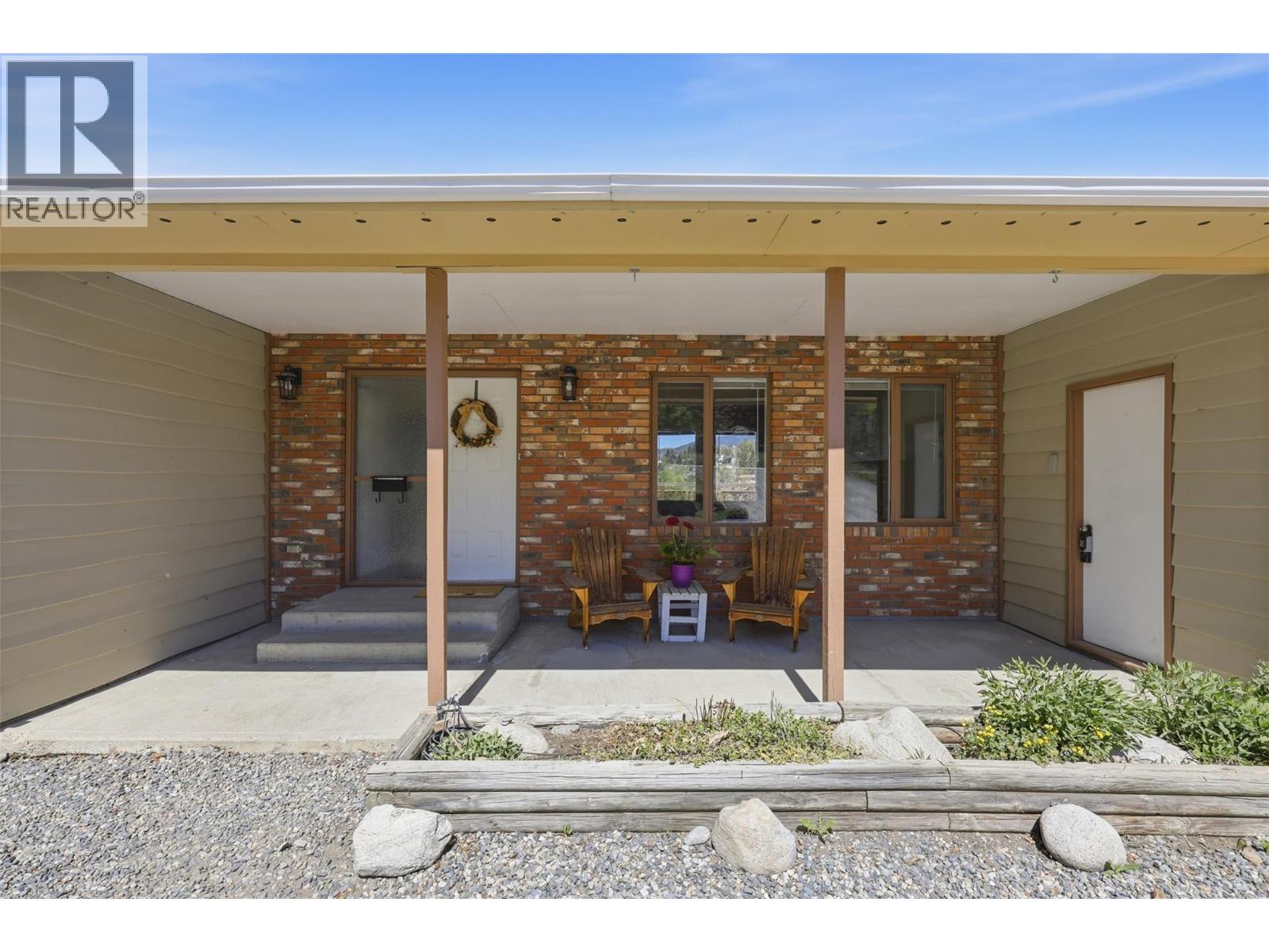 1496 Todd Road, Kamloops, British Columbia  V2C 5B5 - Photo 4 - 10383065