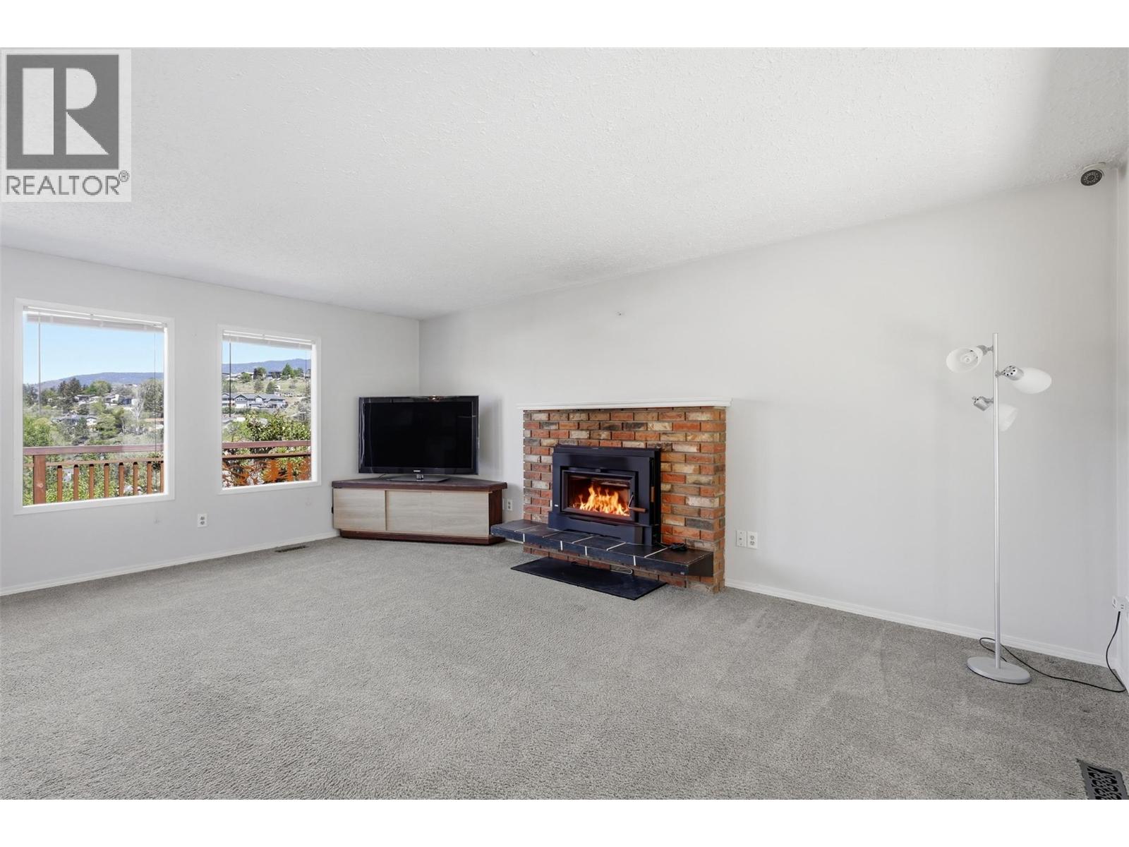 1496 Todd Road, Kamloops, British Columbia  V2C 5B5 - Photo 9 - 10383065
