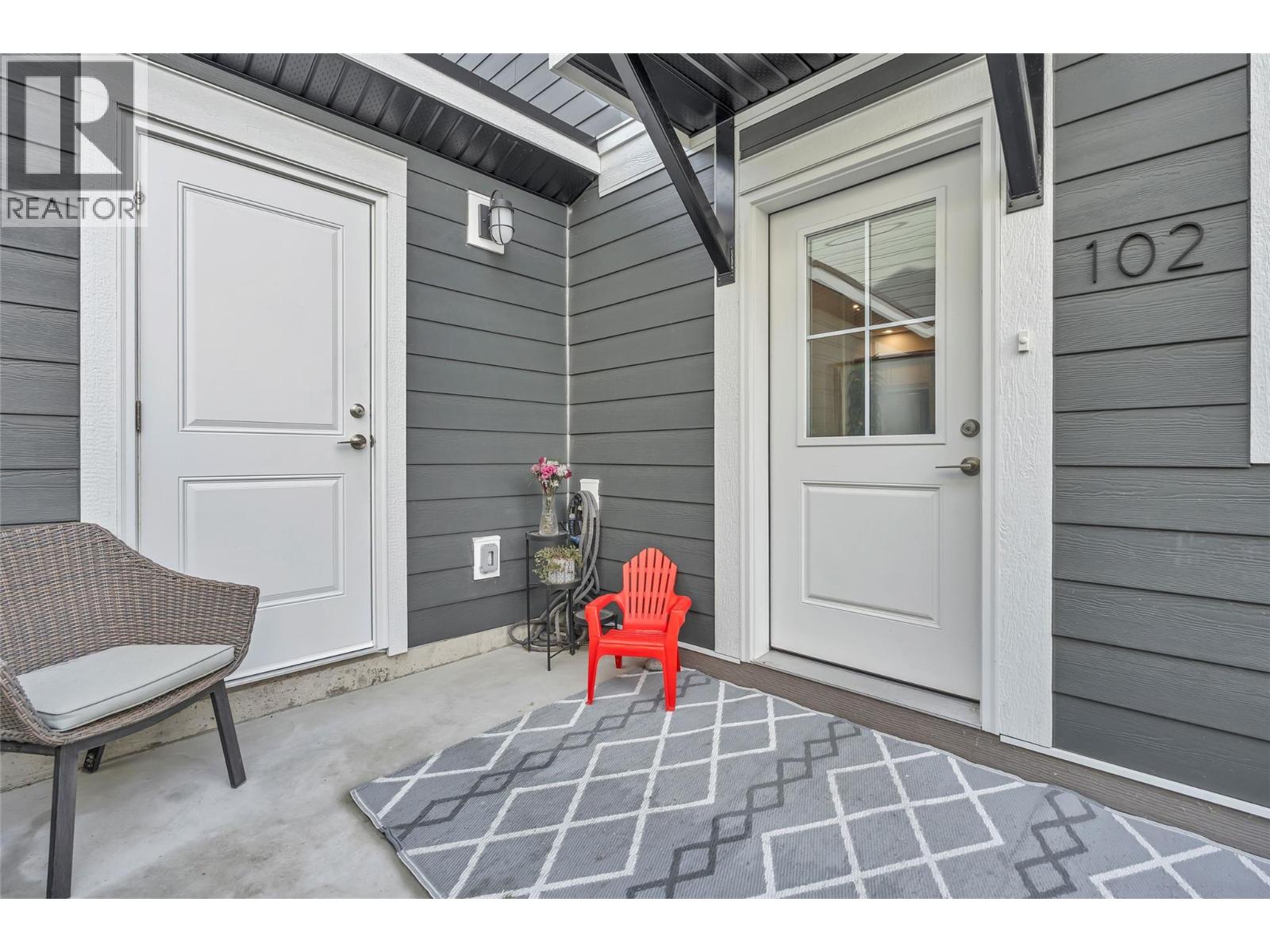241 Nelson Avenue Unit# 102, Penticton, British Columbia  V2A 2L1 - Photo 2 - 10386218