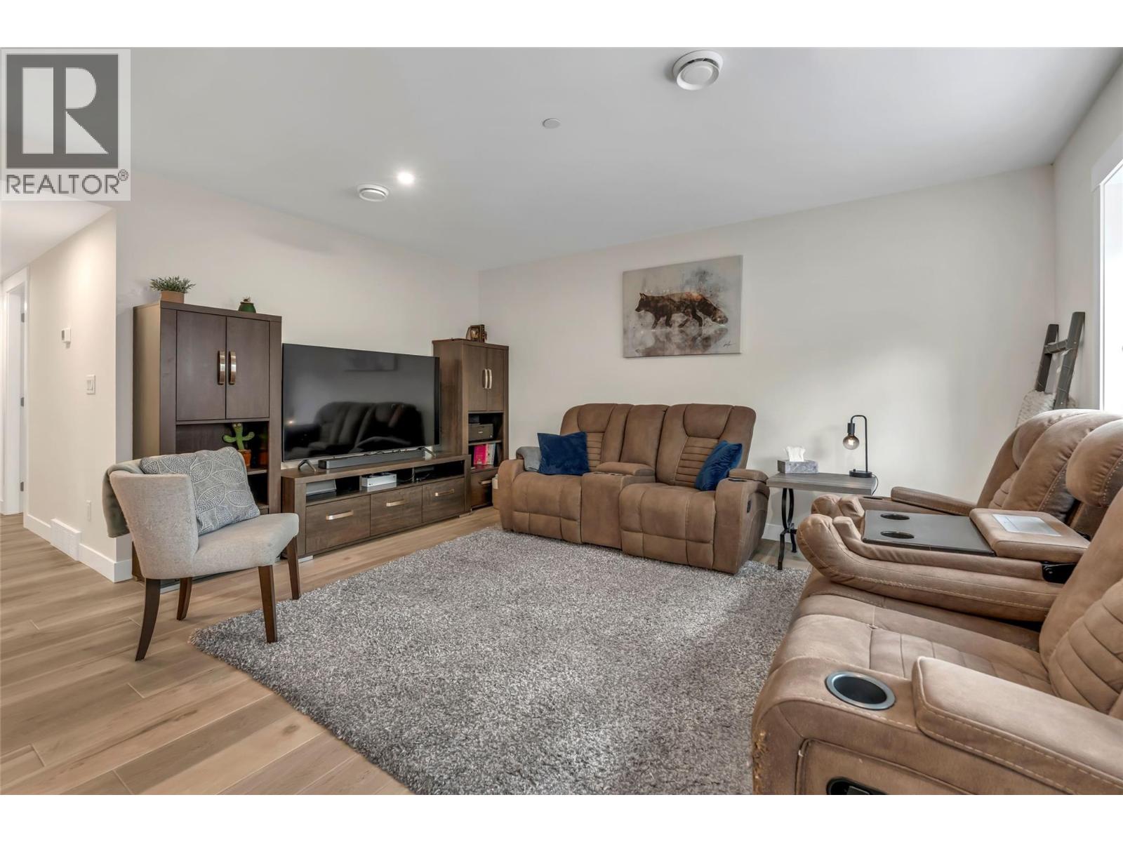241 Nelson Avenue Unit# 102, Penticton, British Columbia  V2A 2L1 - Photo 4 - 10386218