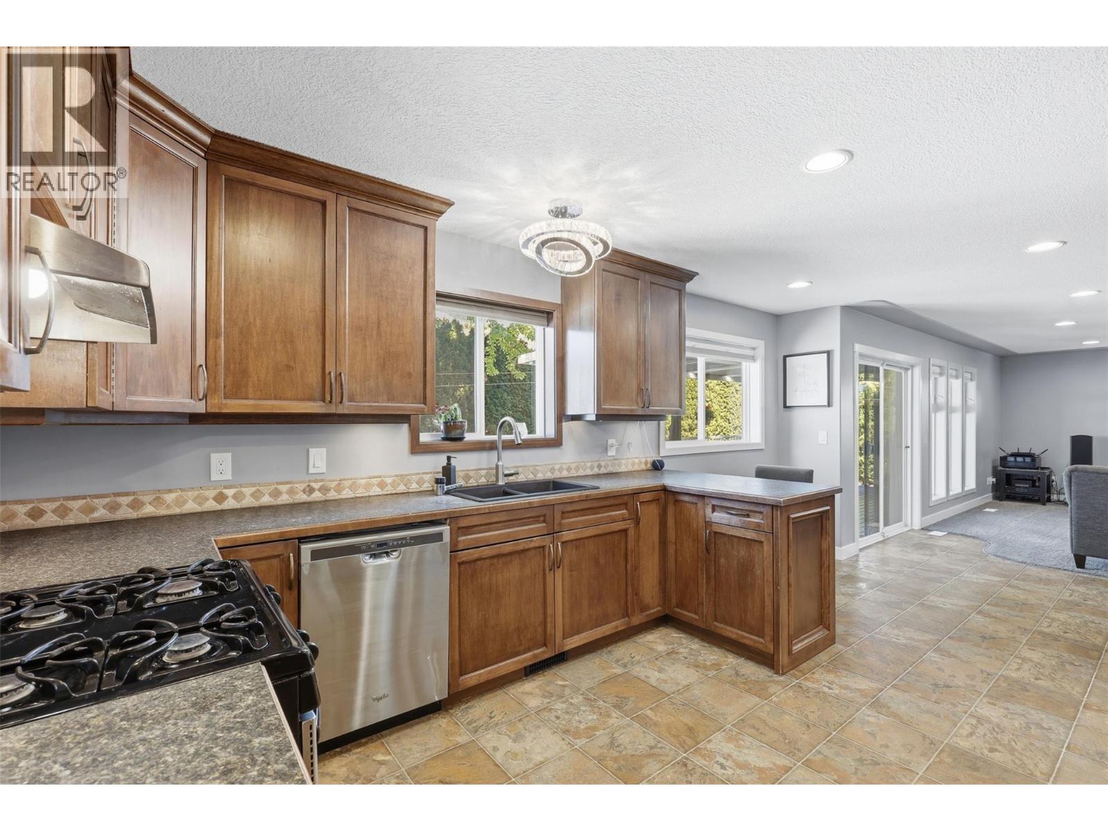 3150 Bank Road, Kamloops, British Columbia  V2B 6Z5 - Photo 13 - 10386208