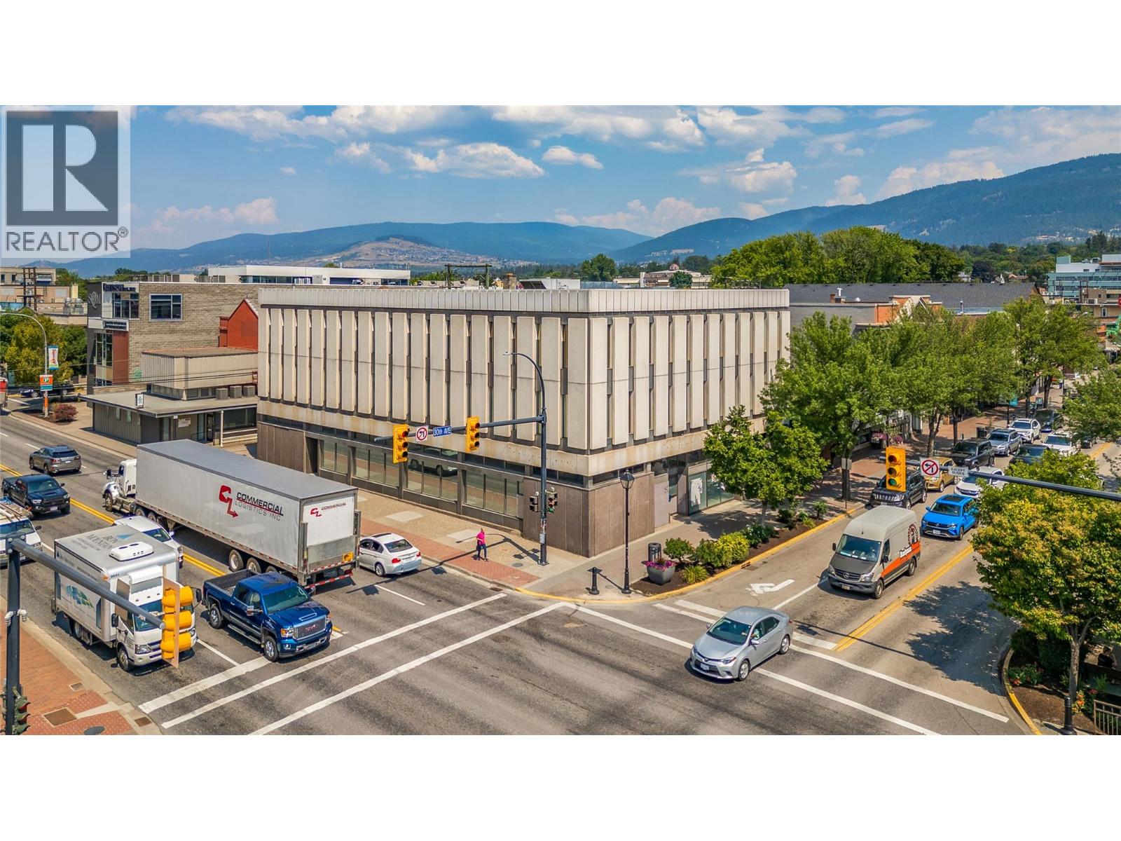 3131 30th Avenue, Vernon, British Columbia  V1T 5M4 - Photo 4 - 10385996