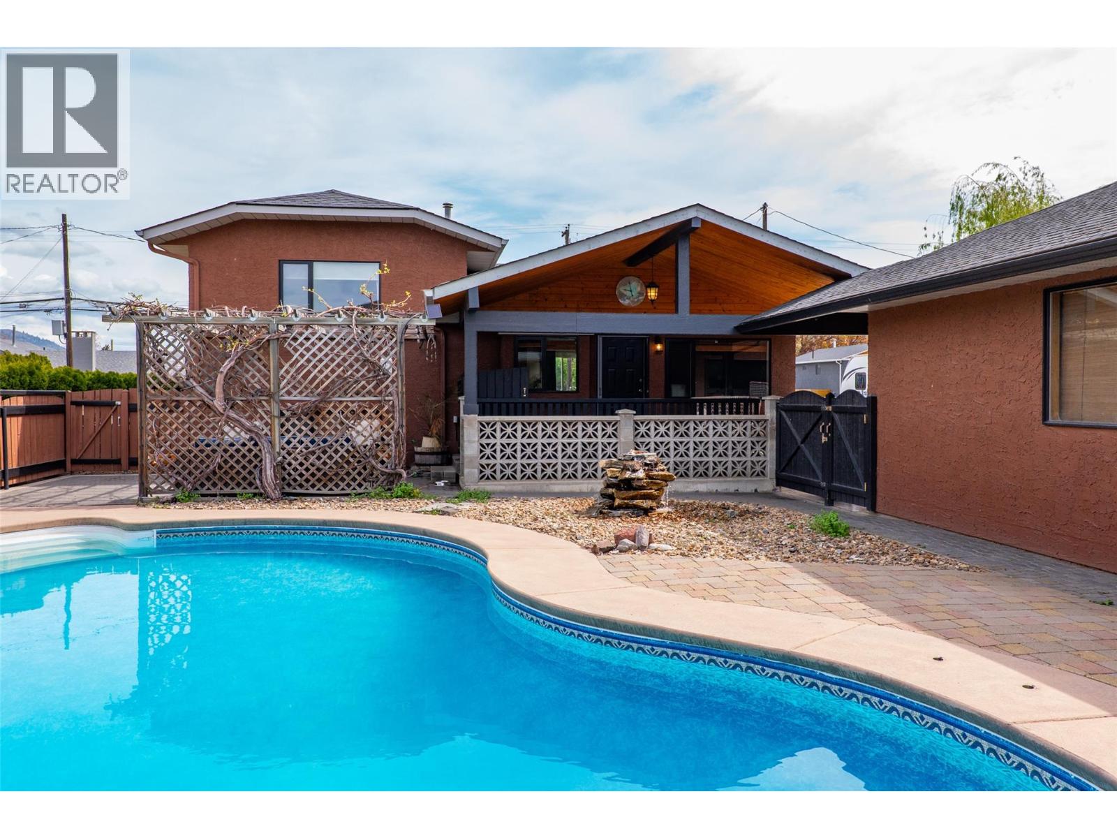 850 Windbreak Street, Kamloops, British Columbia  V2B 5P1 - Photo 3 - 10385454