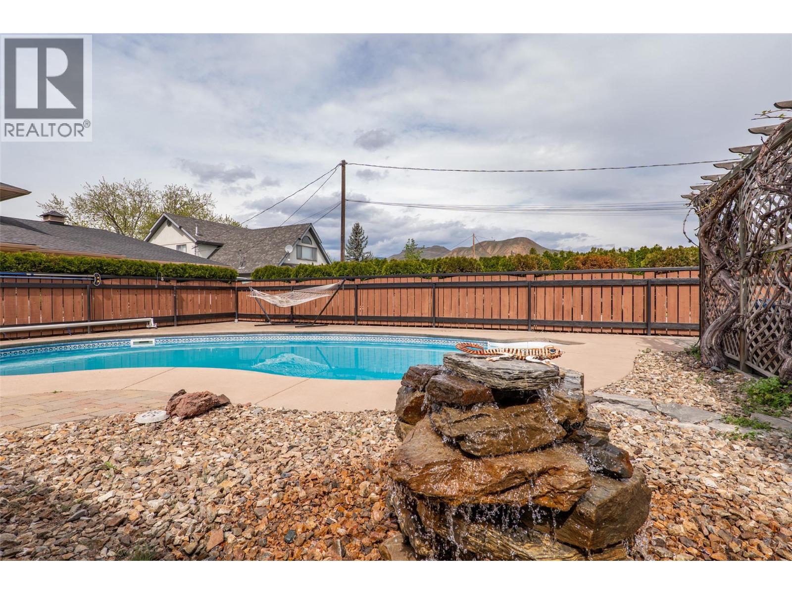 850 Windbreak Street, Kamloops, British Columbia  V2B 5P1 - Photo 31 - 10385454