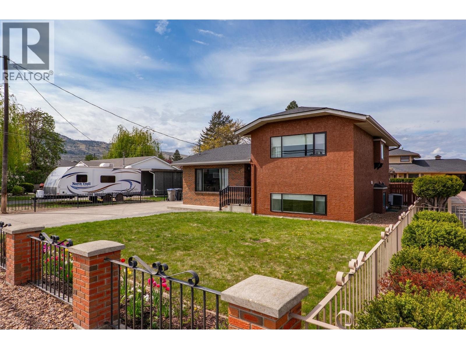 850 Windbreak Street, Kamloops, British Columbia  V2B 5P1 - Photo 5 - 10385454