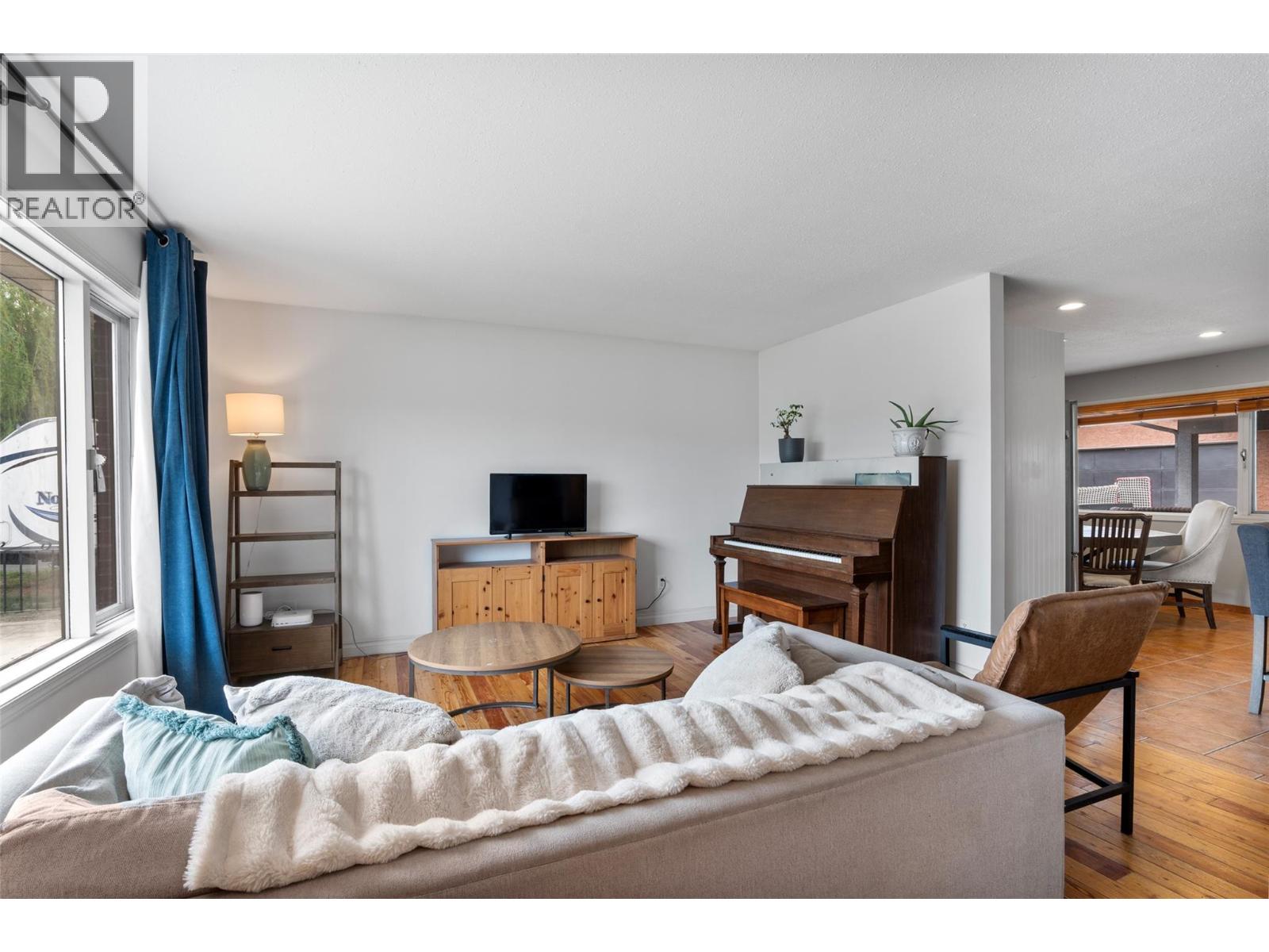 850 Windbreak Street, Kamloops, British Columbia  V2B 5P1 - Photo 7 - 10385454