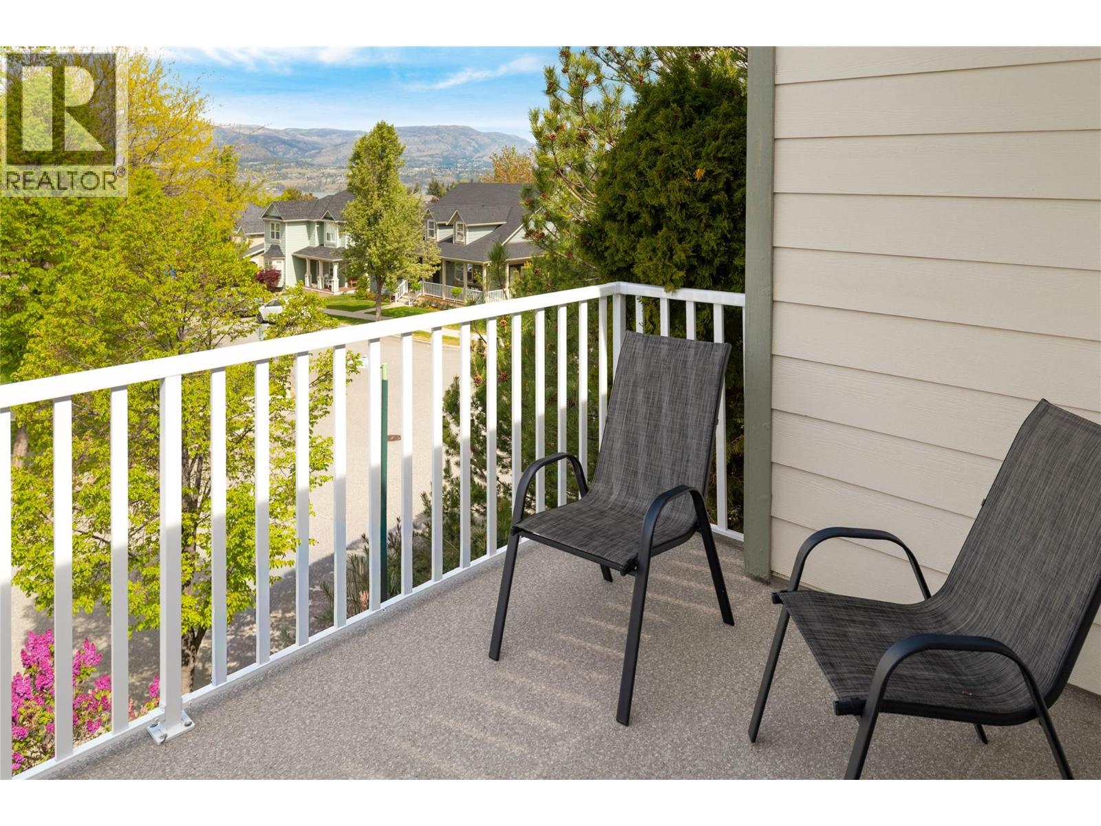 377 Mccarren Avenue, Kelowna, British Columbia  V1W 4W3 - Photo 10 - 10385353