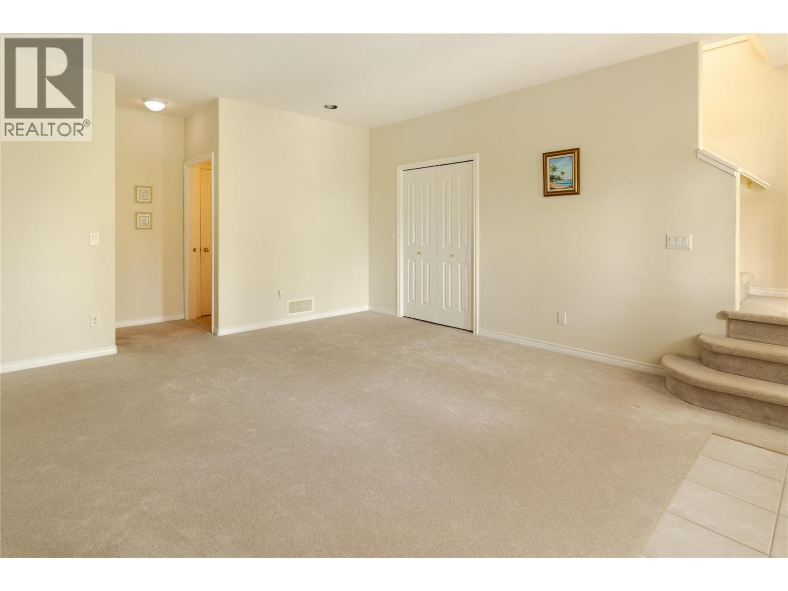 377 Mccarren Avenue, Kelowna, British Columbia  V1W 4W3 - Photo 22 - 10385353