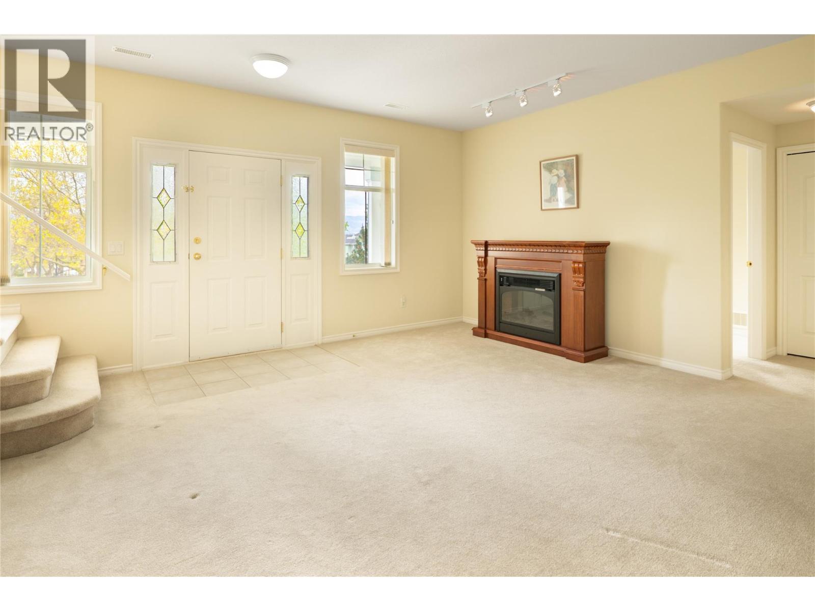 377 Mccarren Avenue, Kelowna, British Columbia  V1W 4W3 - Photo 23 - 10385353