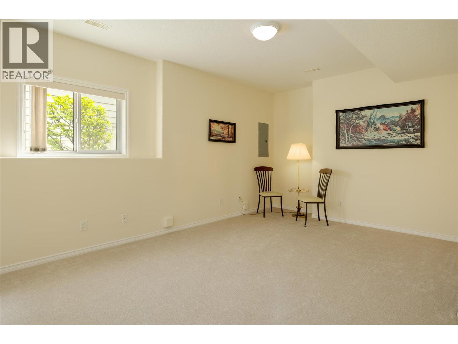 377 Mccarren Avenue, Kelowna, British Columbia  V1W 4W3 - Photo 26 - 10385353