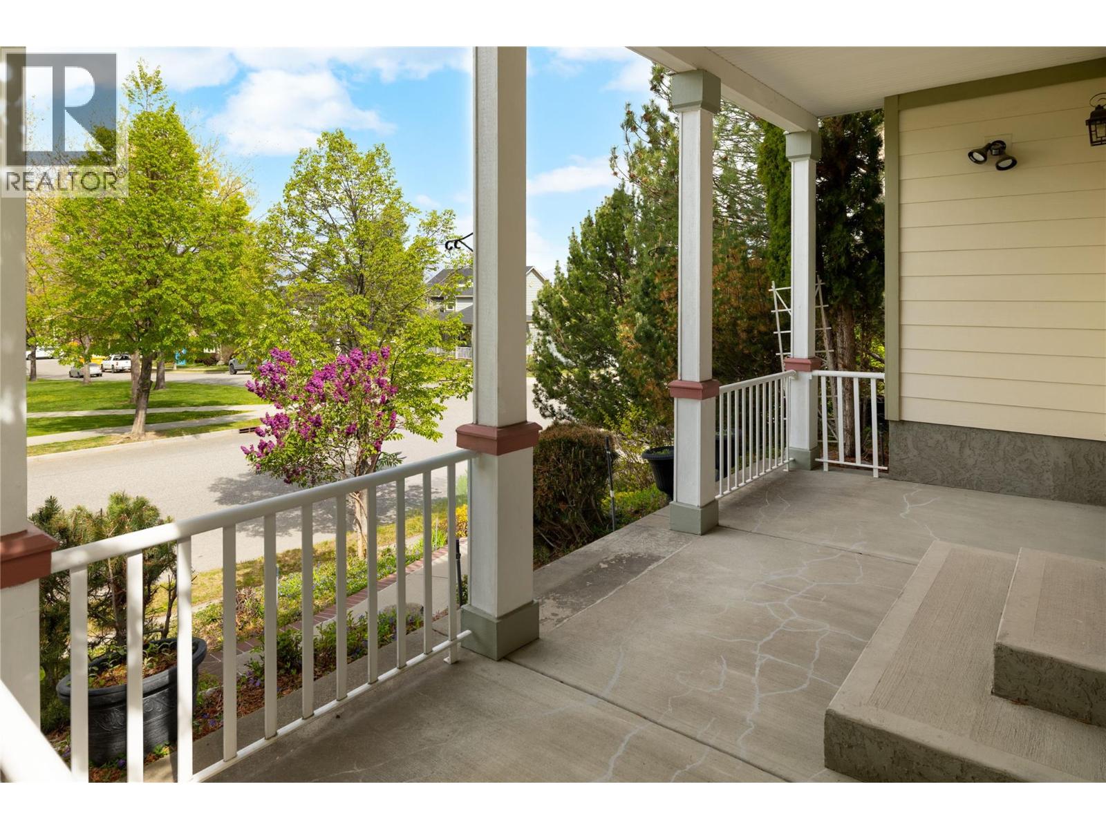 377 Mccarren Avenue, Kelowna, British Columbia  V1W 4W3 - Photo 30 - 10385353