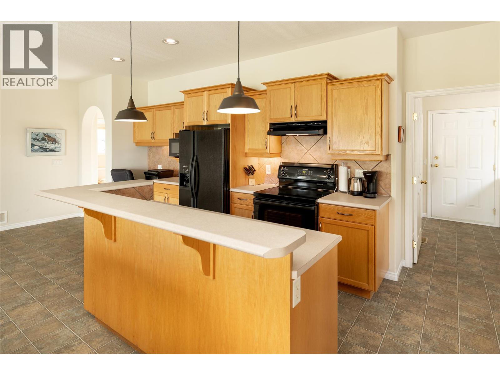 377 Mccarren Avenue, Kelowna, British Columbia  V1W 4W3 - Photo 4 - 10385353
