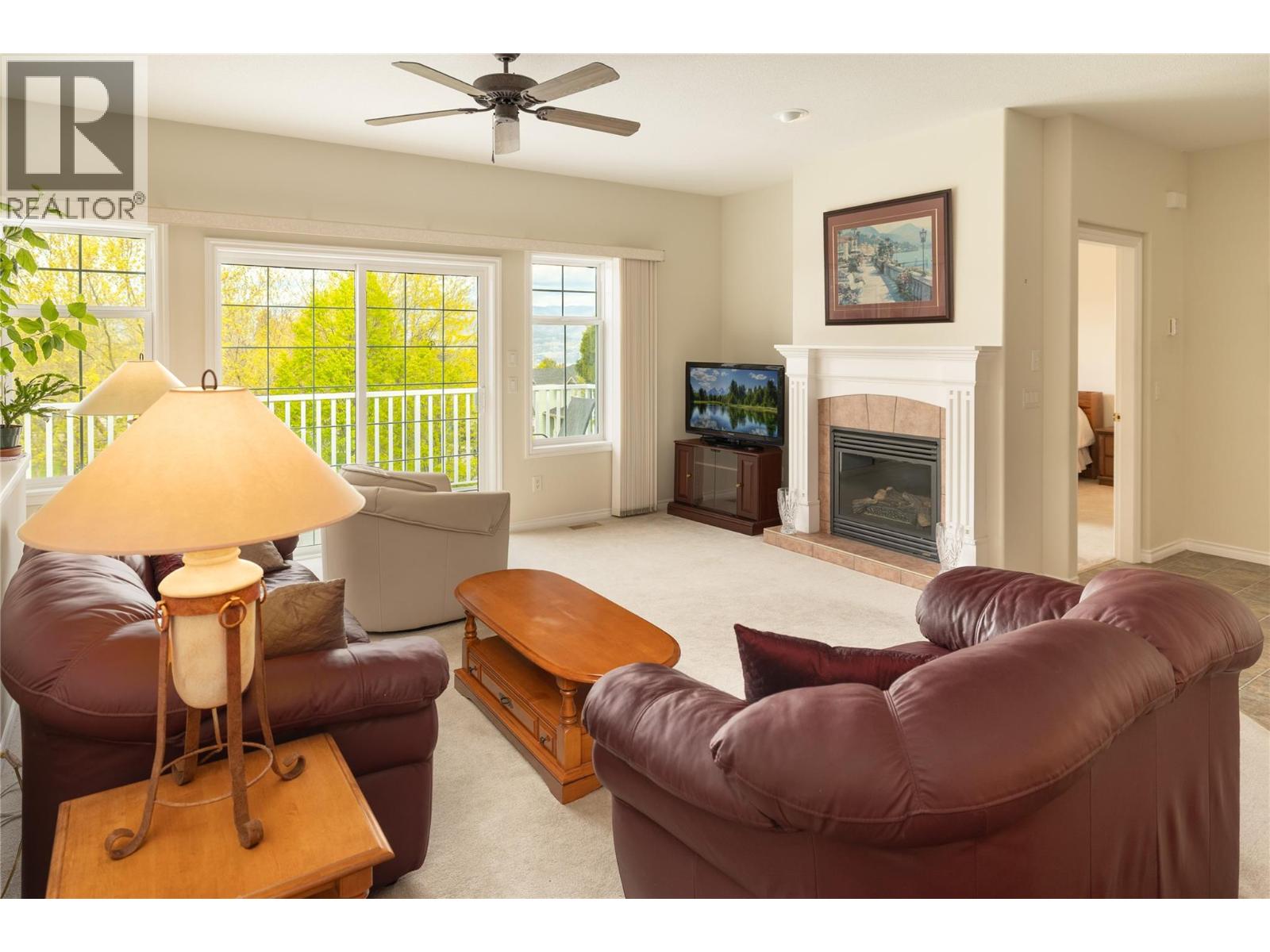 377 Mccarren Avenue, Kelowna, British Columbia  V1W 4W3 - Photo 9 - 10385353