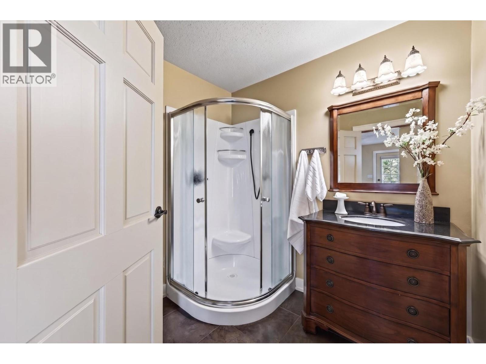 7390 River Heights Drive, Kamloops, British Columbia  V2H 0B9 - Photo 18 - 10383983