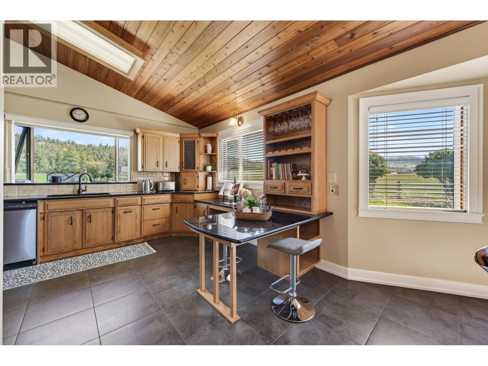 7390 River Heights Drive, Kamloops, British Columbia  V2H 0B9 - Photo 5 - 10383983