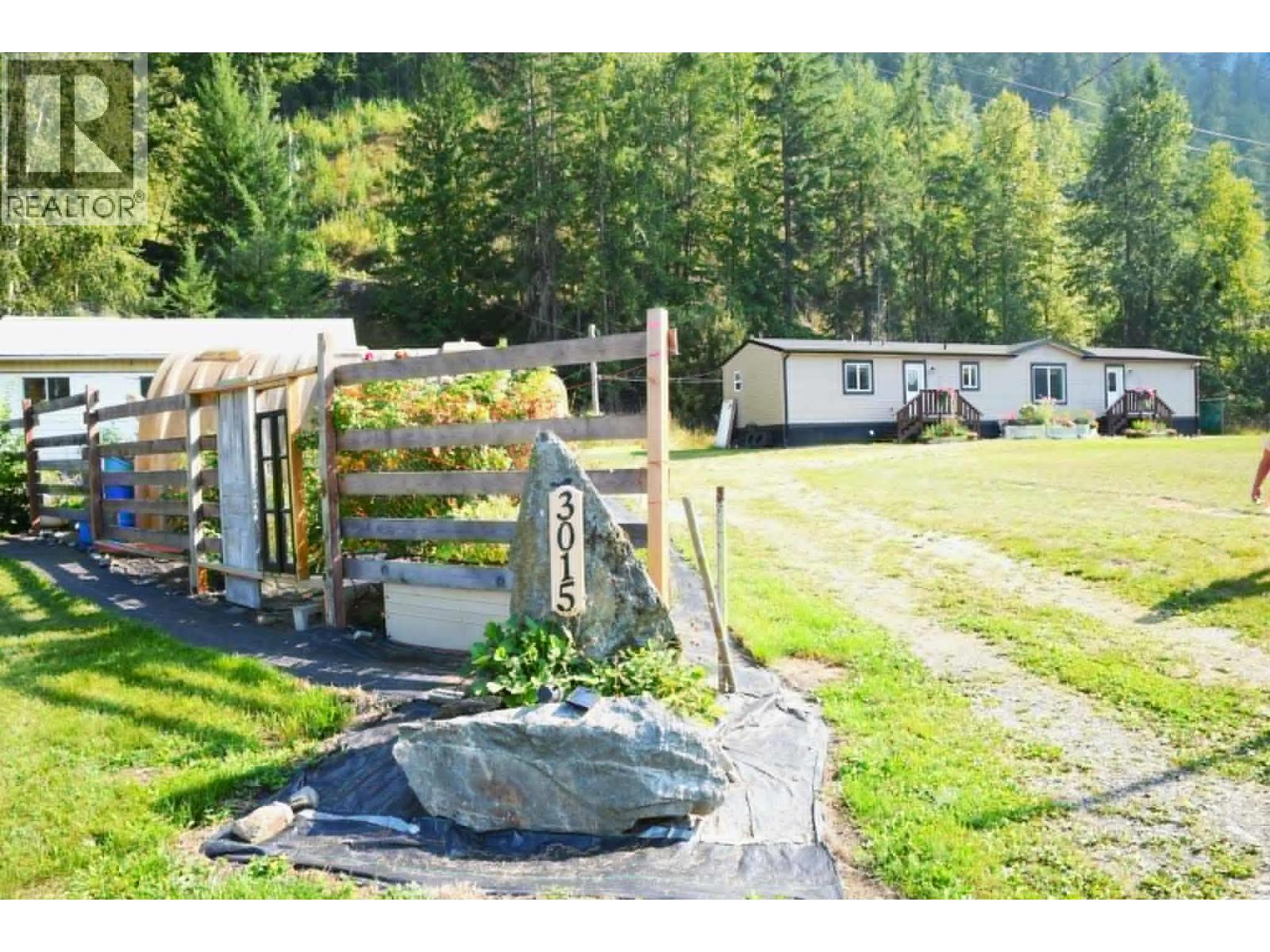 3015 Highway 6 Highway Lot# B, Nakusp, British Columbia  V0G 1R1 - Photo 12 - 10386078