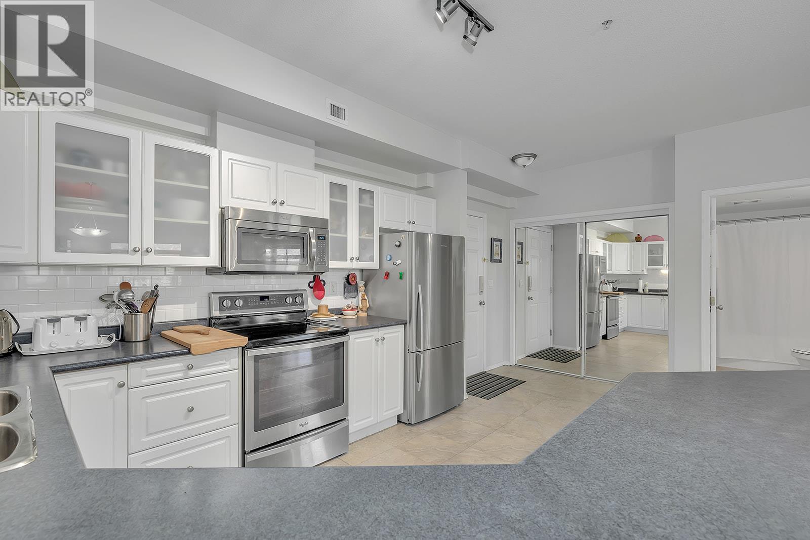 1088 Sunset Drive Unit# 410, Kelowna, British Columbia  V1Y 9W1 - Photo 8 - 10385825