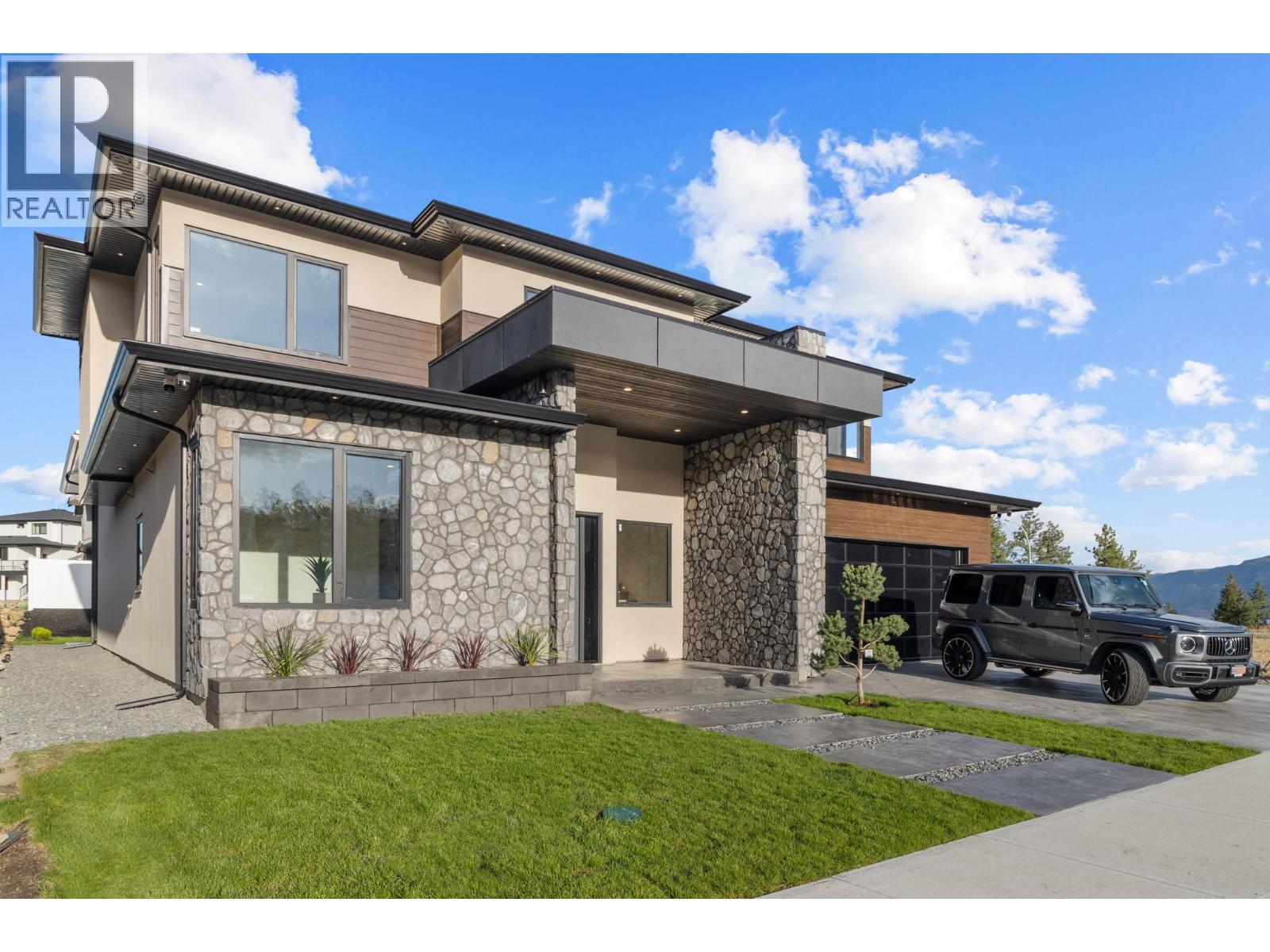 3079 Eagle Bluff Drive, West Kelowna, British Columbia  V4T 1Y3 - Photo 2 - 10385972