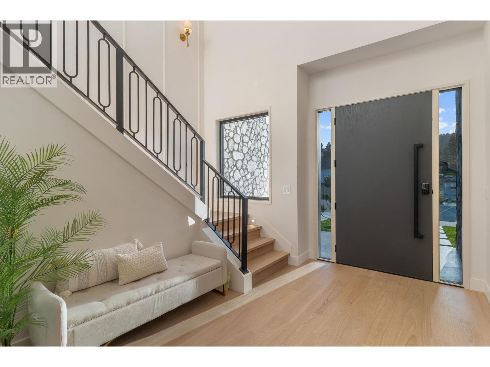 3079 Eagle Bluff Drive, West Kelowna, British Columbia  V4T 1Y3 - Photo 4 - 10385972