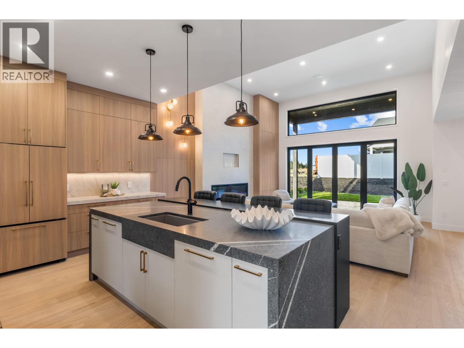 3079 Eagle Bluff Drive, West Kelowna, British Columbia  V4T 1Y3 - Photo 6 - 10385972