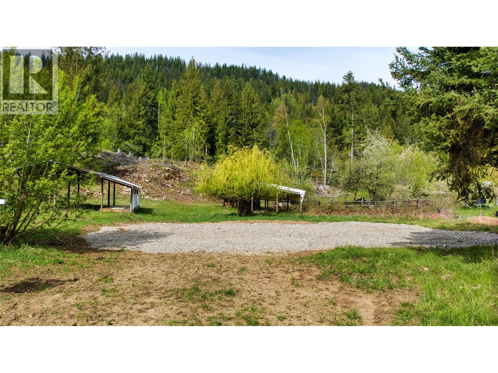 15775 Peters Road Road, crawford bay, British Columbia