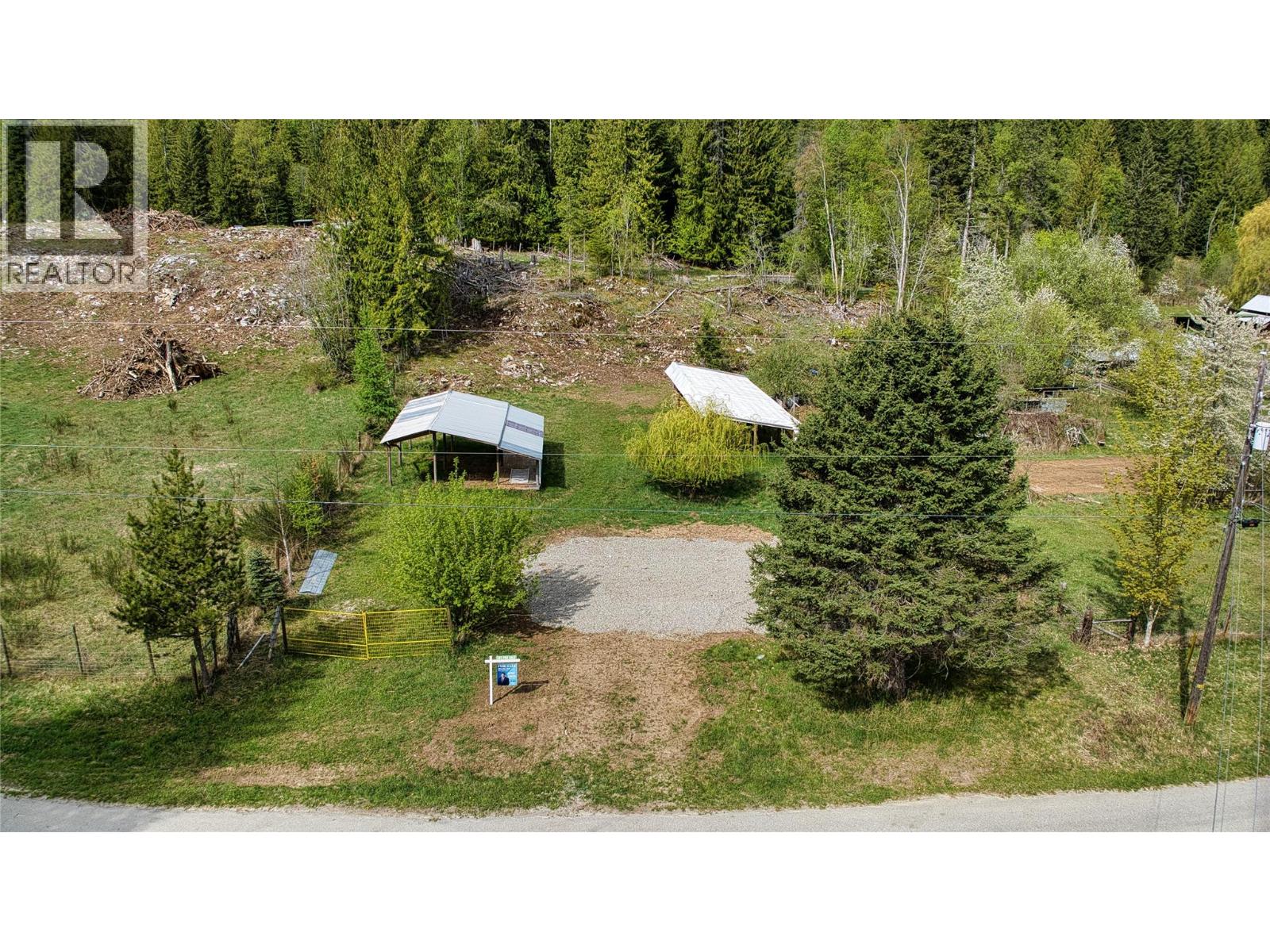 15775 Peters Road Road, Crawford Bay, British Columbia  V0B 1E0 - Photo 11 - 10385850