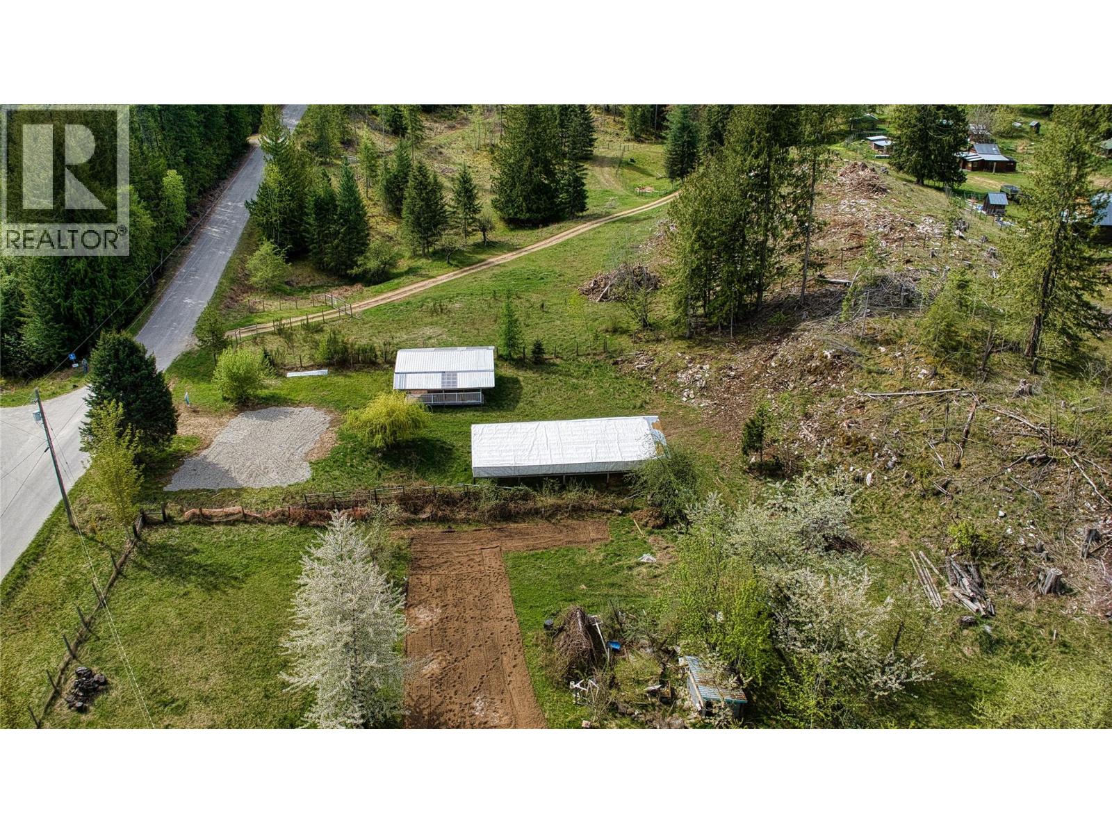 15775 Peters Road Road, Crawford Bay, British Columbia  V0B 1E0 - Photo 12 - 10385850