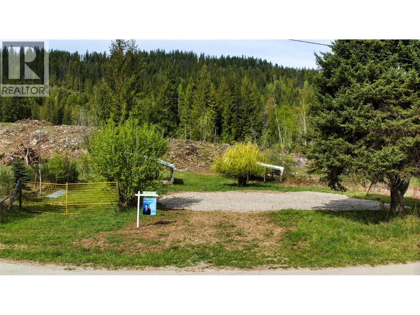 15775 Peters Road Road, Crawford Bay, British Columbia  V0B 1E0 - Photo 2 - 10385850