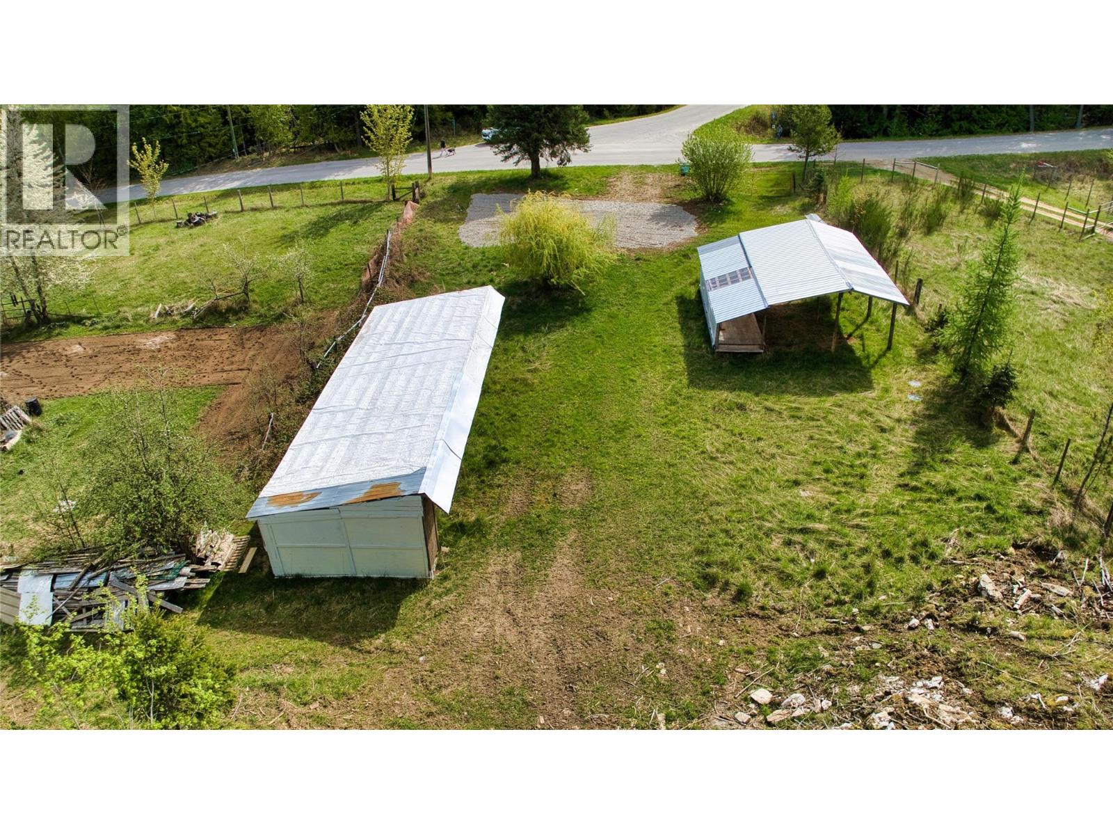15775 Peters Road Road, Crawford Bay, British Columbia  V0B 1E0 - Photo 5 - 10385850