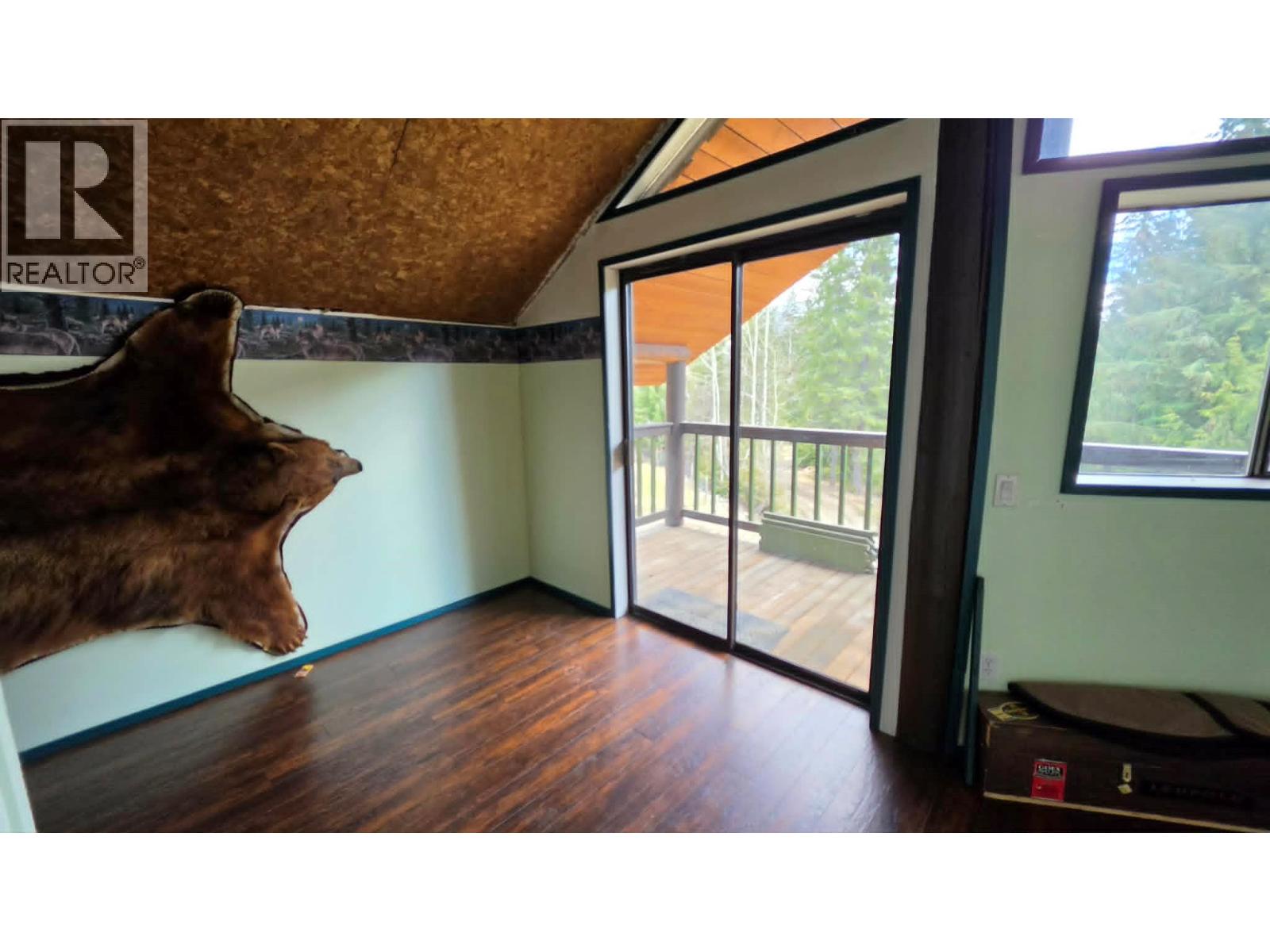 829 Bobbie Burns Road, Lumby, British Columbia  V0E 2G4 - Photo 19 - 10386023
