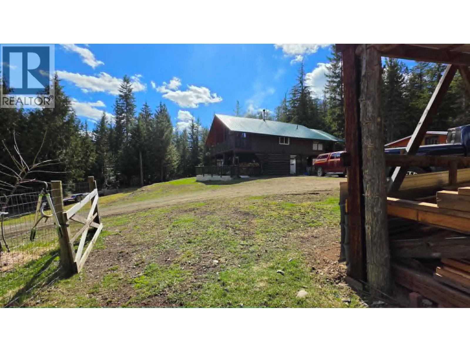 829 Bobbie Burns Road, Lumby, British Columbia  V0E 2G4 - Photo 29 - 10386023