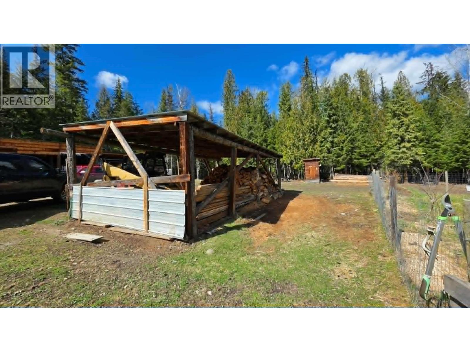 829 Bobbie Burns Road, Lumby, British Columbia  V0E 2G4 - Photo 31 - 10386023