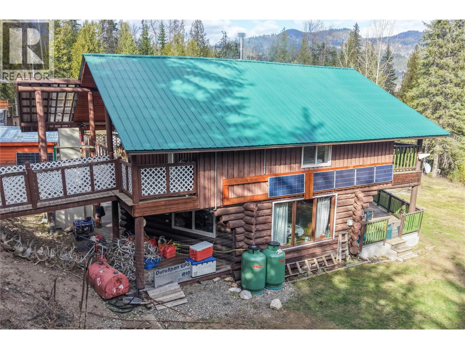 829 Bobbie Burns Road, Lumby, British Columbia  V0E 2G4 - Photo 53 - 10386023