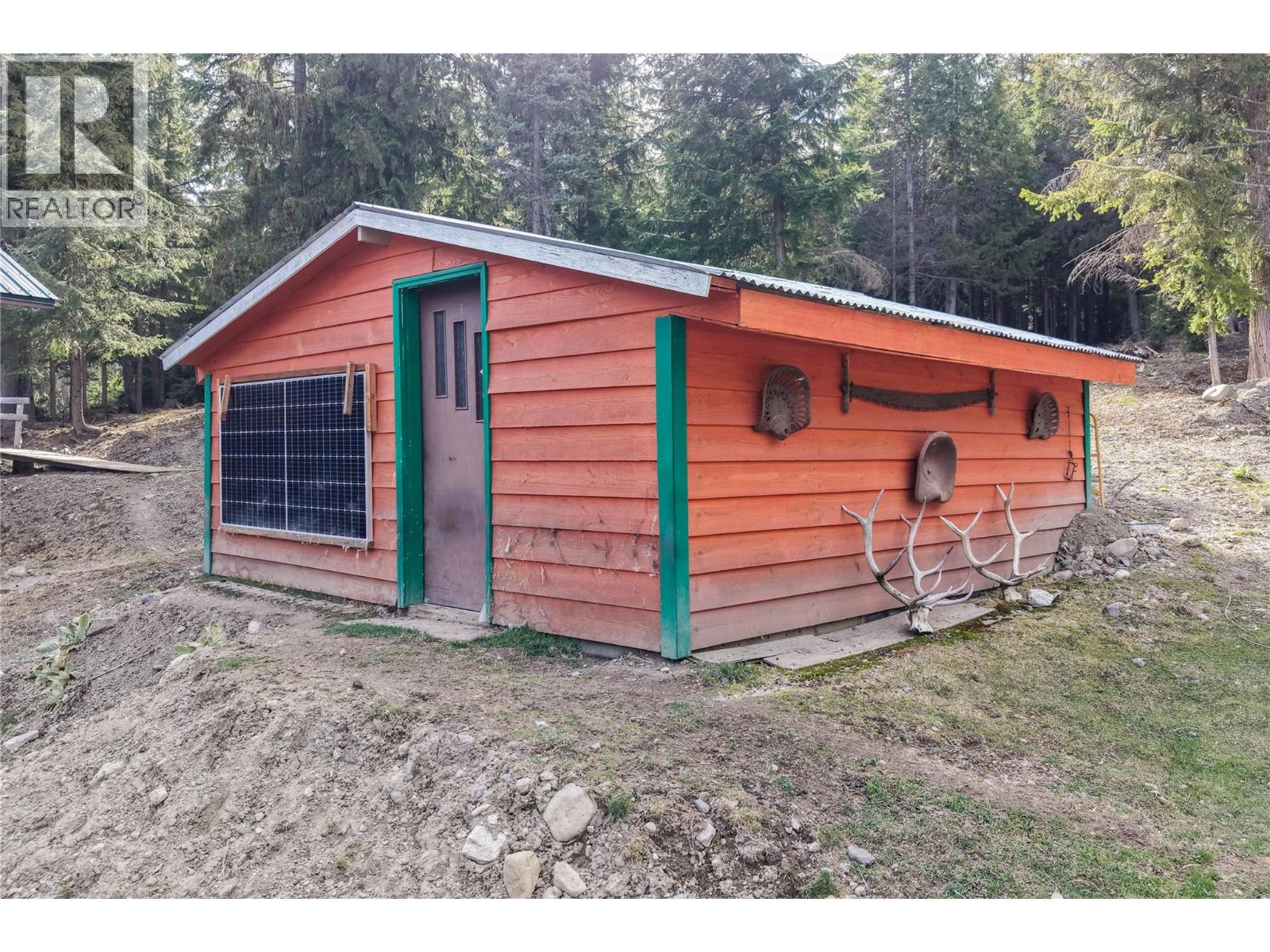 829 Bobbie Burns Road, Lumby, British Columbia  V0E 2G4 - Photo 62 - 10386023