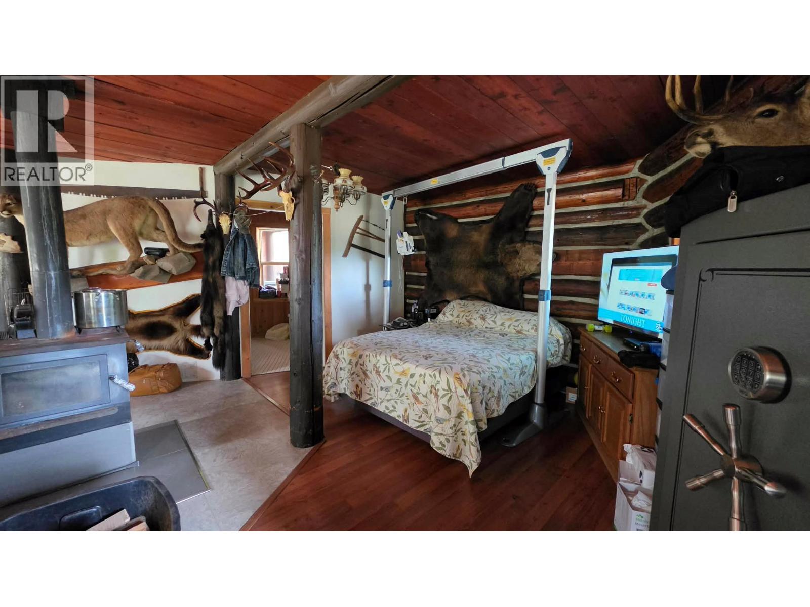 829 Bobbie Burns Road, Lumby, British Columbia  V0E 2G4 - Photo 8 - 10386023