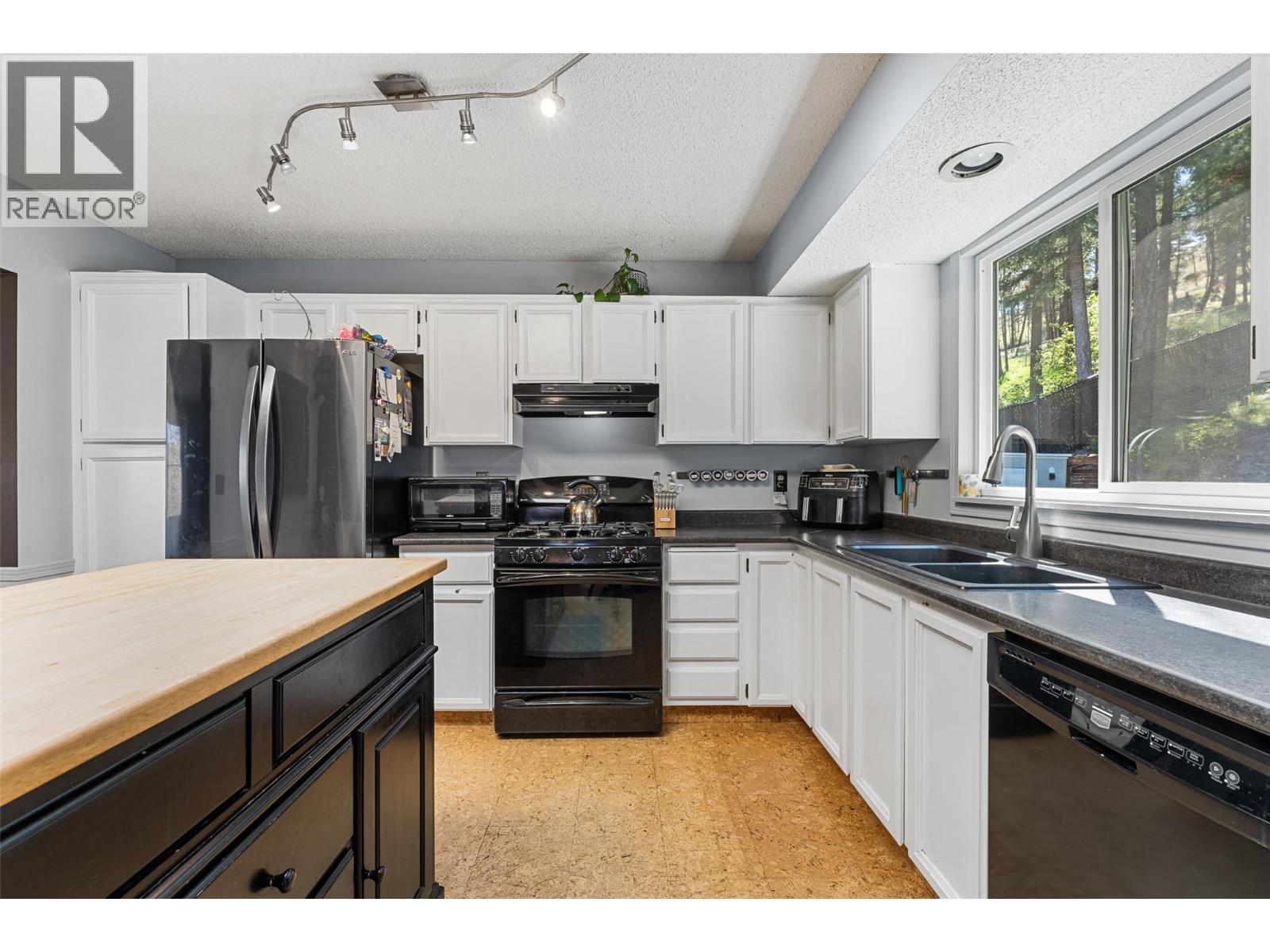 2114 Verde Vista Road, Kelowna, British Columbia  V1P 1G5 - Photo 12 - 10385840