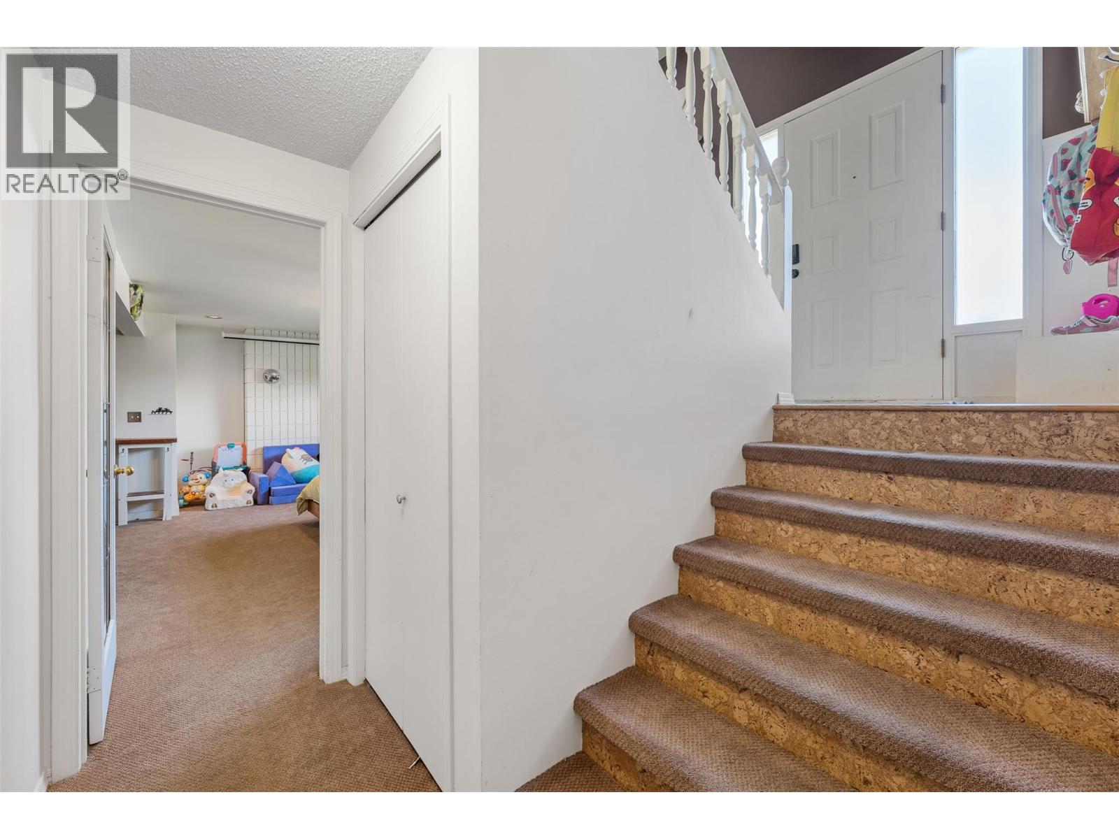 2114 Verde Vista Road, Kelowna, British Columbia  V1P 1G5 - Photo 19 - 10385840