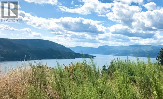 8916 Hampshire Crescent, Vernon, British Columbia  V1H 2K9 - Photo 2 - 10385408
