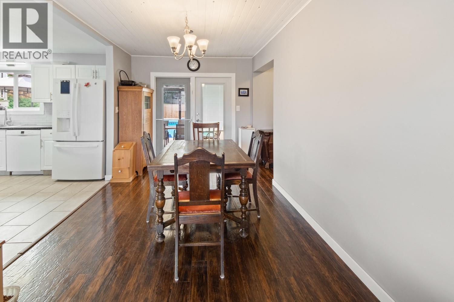 5168 Haynes Road, Vernon, British Columbia  V1B 3J6 - Photo 11 - 10386211