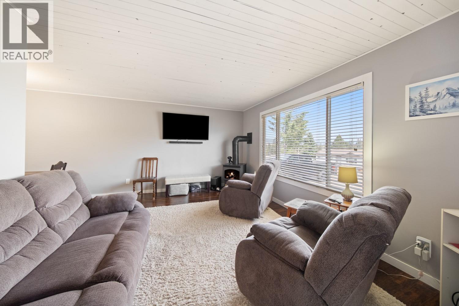 5168 Haynes Road, Vernon, British Columbia  V1B 3J6 - Photo 12 - 10386211