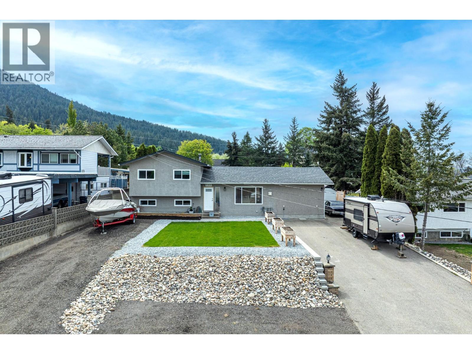 5168 Haynes Road, Vernon, British Columbia  V1B 3J6 - Photo 4 - 10386211