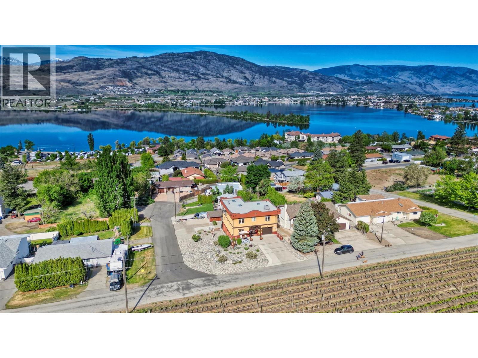 3602 33rd Street, Osoyoos, British Columbia  V0H 1V6 - Photo 3 - 10385469