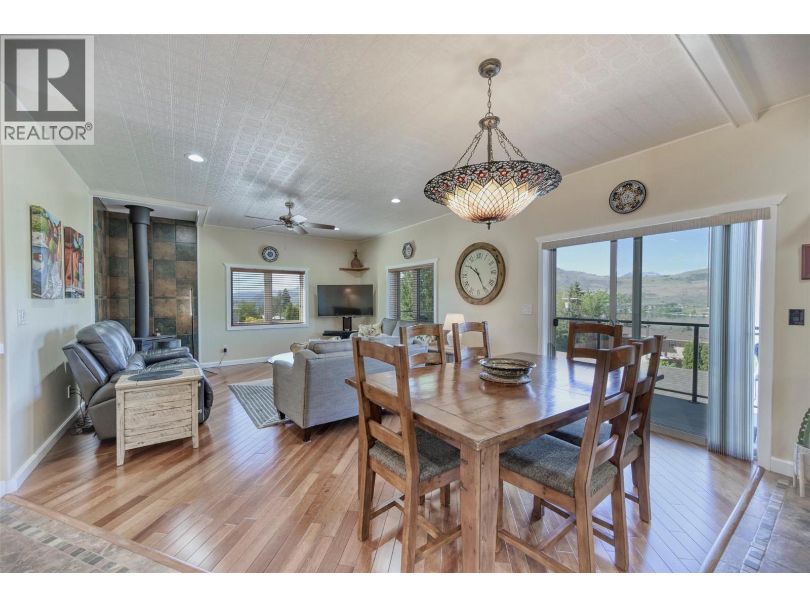 3602 33rd Street, Osoyoos, British Columbia  V0H 1V6 - Photo 7 - 10385469