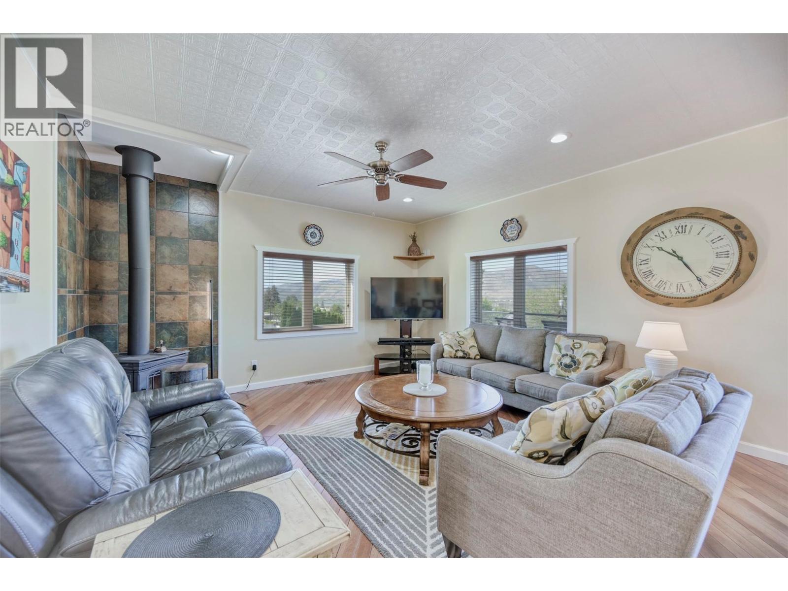 3602 33rd Street, Osoyoos, British Columbia  V0H 1V6 - Photo 8 - 10385469
