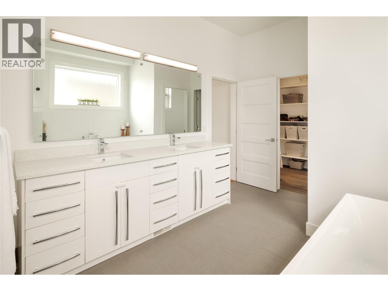 385 Cadder Avenue, Kelowna, British Columbia  V1Y 5M9 - Photo 34 - 10384180