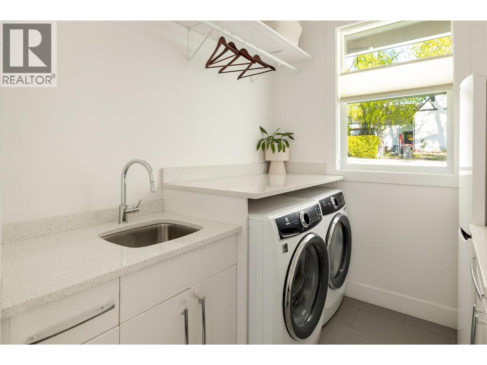 385 Cadder Avenue, Kelowna, British Columbia  V1Y 5M9 - Photo 37 - 10384180