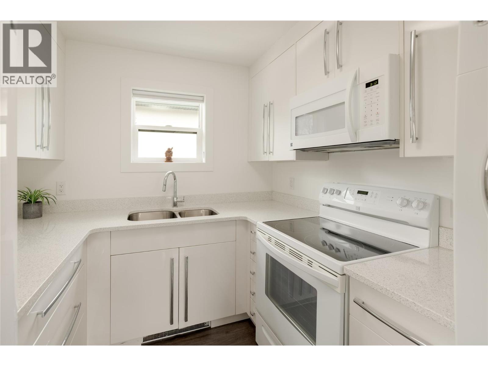385 Cadder Avenue, Kelowna, British Columbia  V1Y 5M9 - Photo 51 - 10384180