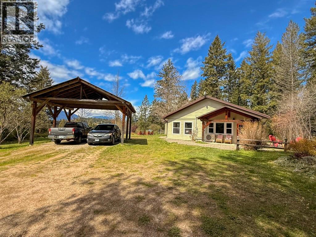 4039 Zapp Road, canyon, British Columbia