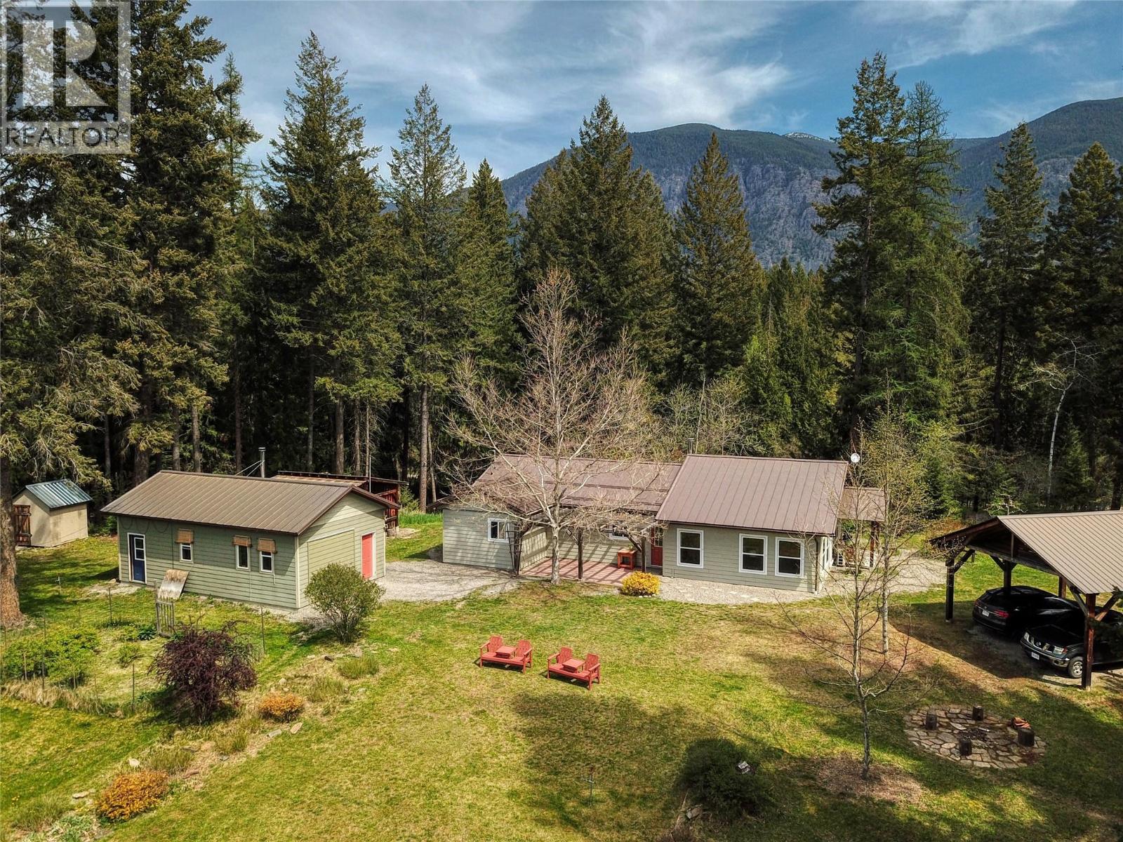 4039 Zapp Road, Canyon, British Columbia  V0B 1C1 - Photo 2 - 10384095