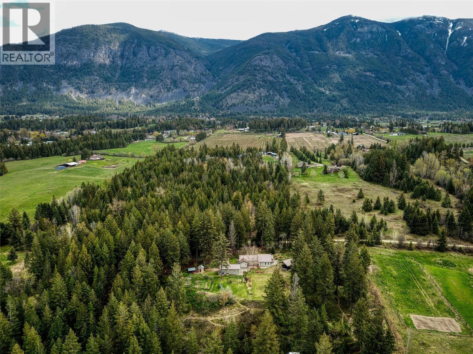 4039 Zapp Road, Canyon, British Columbia  V0B 1C1 - Photo 31 - 10384095